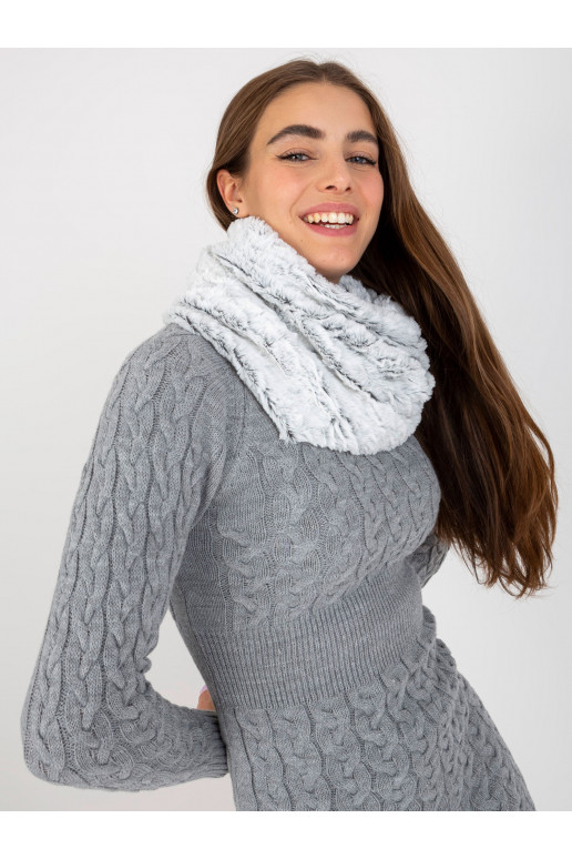 Bílý a černý teplý komín z umělé...