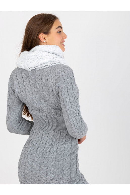 Bílý a černý teplý komín z umělé...