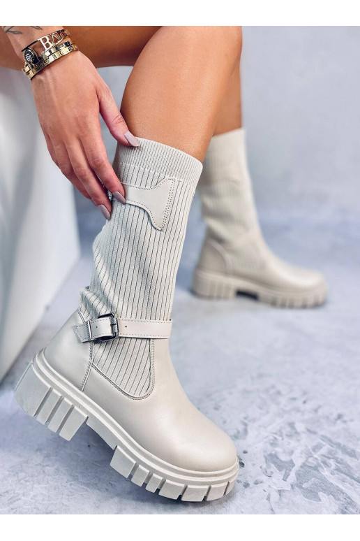 Ilgaauliai batai smėlio spalvos RHEA... Ilgaauliai batai smėlio spalvos RHEA...