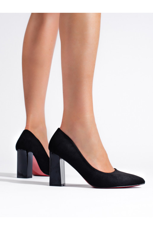 Černé dámské lodičky na sloupku