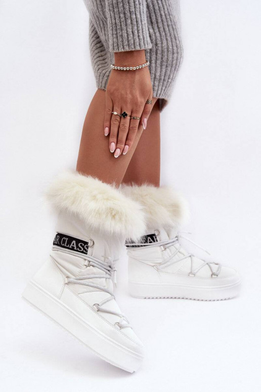 Sniego batai su raišteliais baltos... Sniego batai su raišteliais baltos...