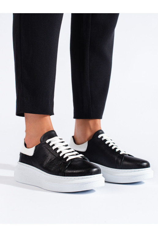 Černé klasické dámské sportovní boty T.Sokolski