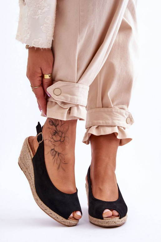 Zomšinės platforminės basutės juodos...