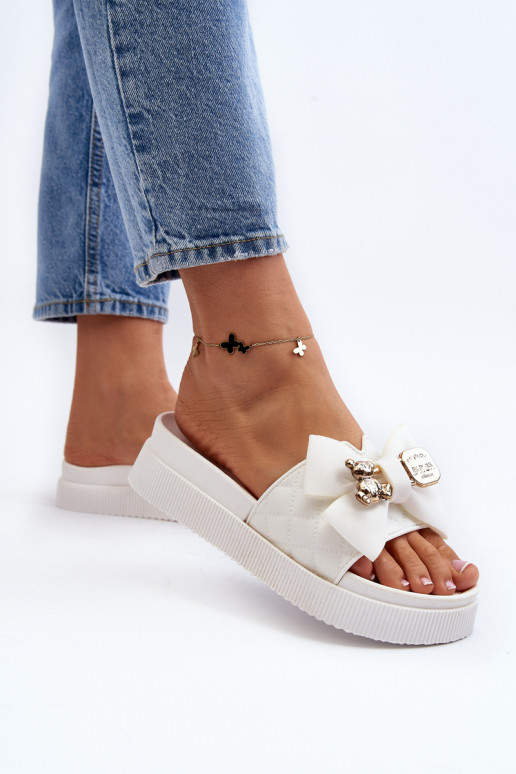 Šlepetės su kaspinais baltos spalvos... Šlepetės su kaspinais baltos spalvos...