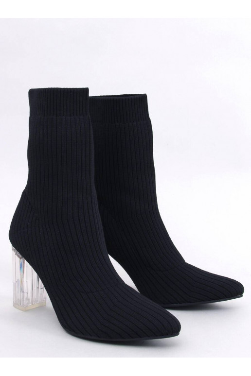 Stilingi aulinukai su permatomu kulnu...