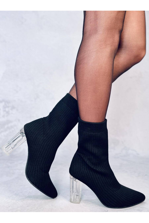 Stilingi aulinukai su permatomu kulnu...