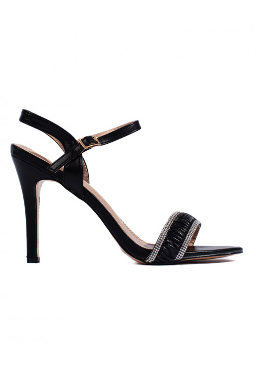 Černé elegantní dámské sandály na tenkém podpatku