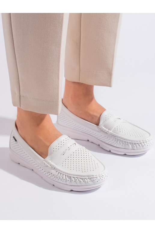 Bílé dírkované dámské mokasíny