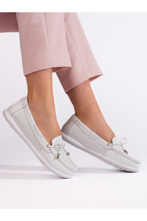 Bílé dámské mokasíny