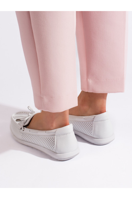 Bílé dámské mokasíny
