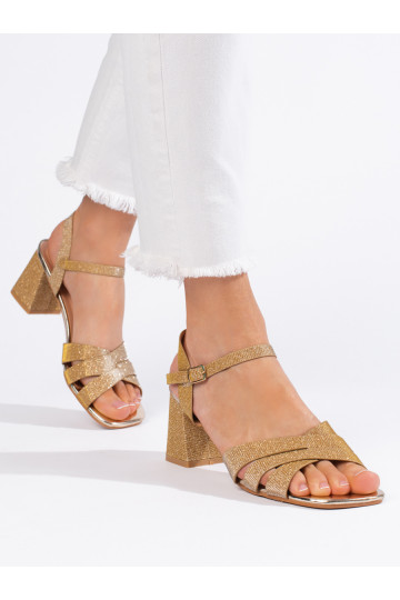 Zlaté brokátové dámské sandály 2