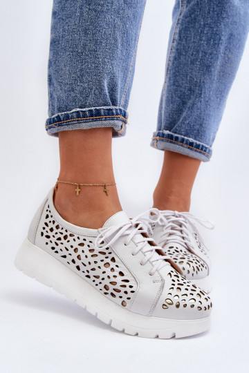 Batai su ažūro elementais...