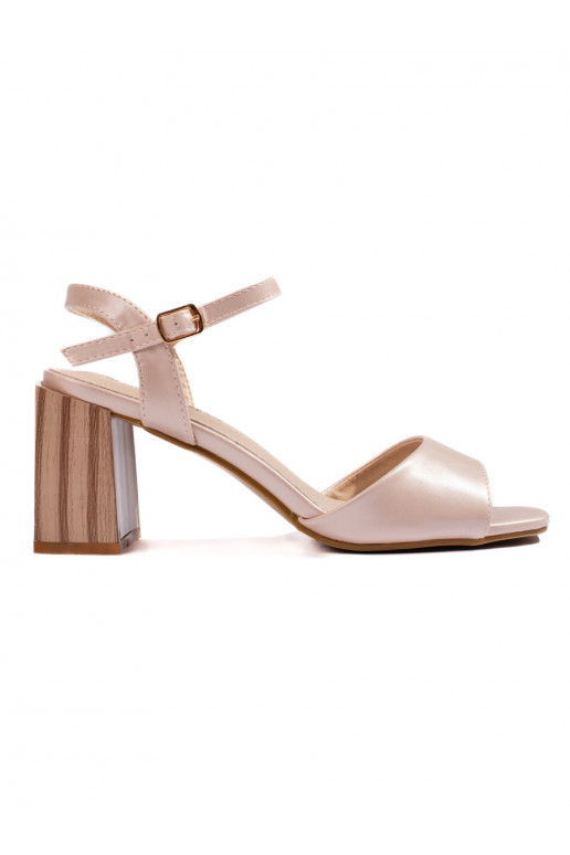 Dámské elegantní béžové sandály na sloupku