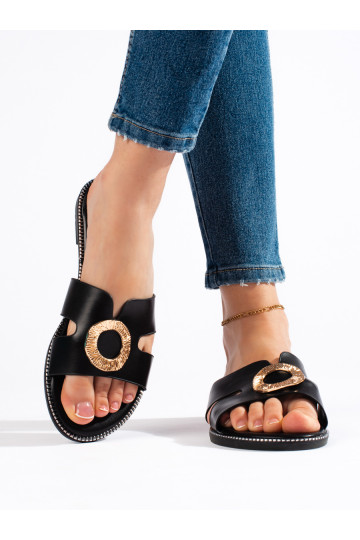 Černé dámské ploché nazouváky