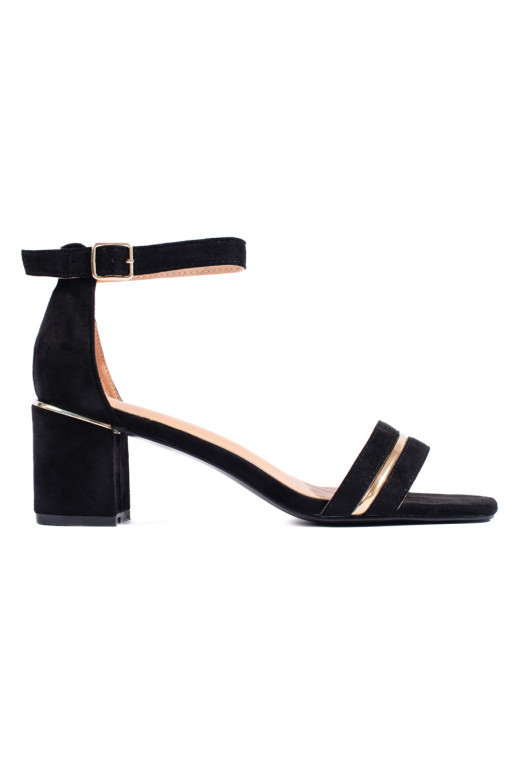 Černé semišové sandály na sloupkovém podpatku