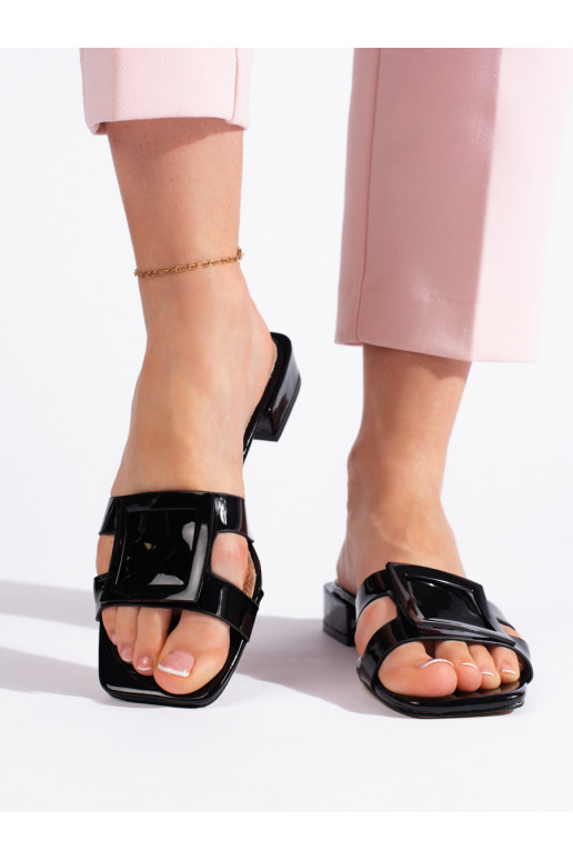 Klasické černé elegantní dámské nazouváky