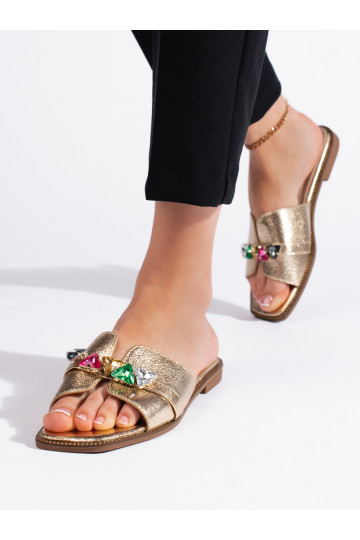 Zlaté dámské pantofle s ozdobnými kamínky 2