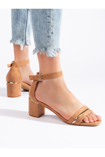 Hnědé semišové sandály na sloupkovém podpatku