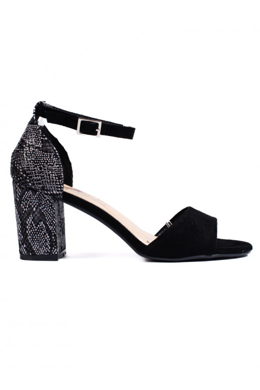 Elegantní semišové černé dámské sandály