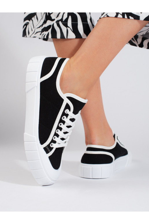 Pohodlné dámské černé tenisky