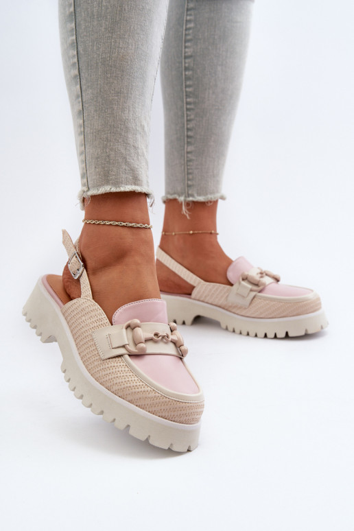 Moteriškos basutės su plačiais...