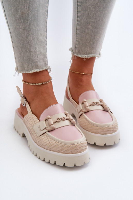 Moteriškos basutės su plačiais...