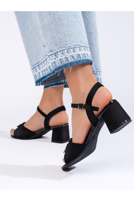 Černé elegantní sandály na sloupku Sergio Leone