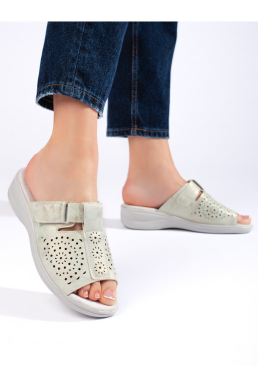 Ažurové olivové dámské sandály na pohodlném klínku