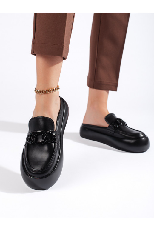 Stylové černé dámské nazouváky s plnou špičkou