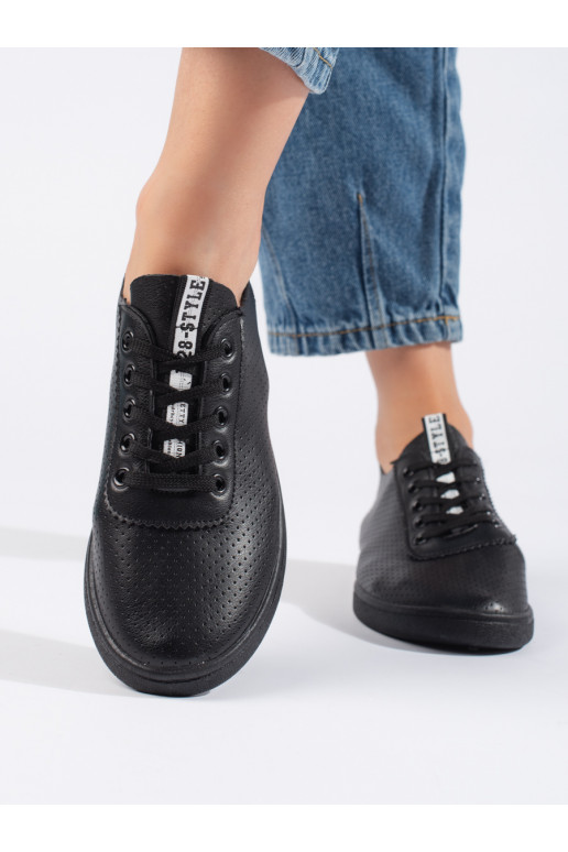 Černé dírkované dámské tenisky