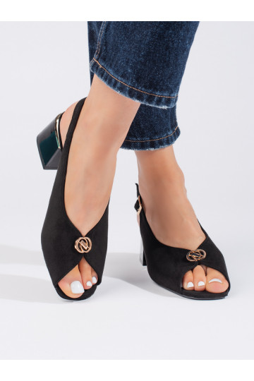 Elegantní černé semišové sandály na vysokém podpatku 2