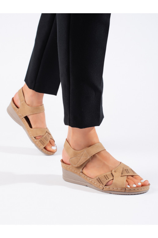 Dámské sandály na klínku na suchý zip camel