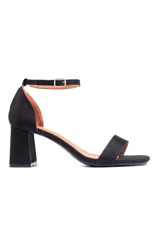 Semišové černé dámské sandály na podpatku