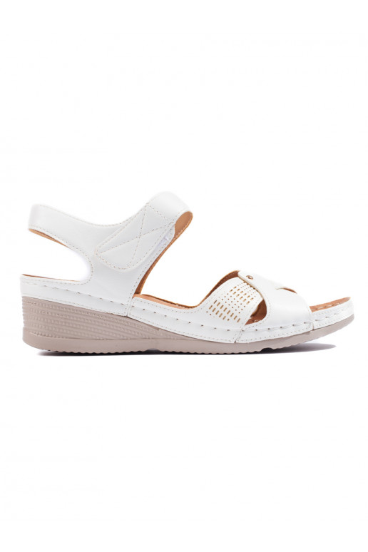 Dámské sandály na klínku na suchý zip bíle
