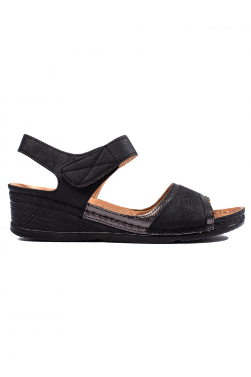 Černé dámské sandály se suchým zipem