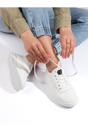 Dámské černé boty na šněrování 2