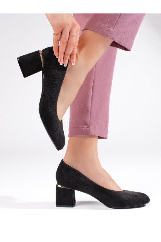 Černé semišové lodičky na podpatku