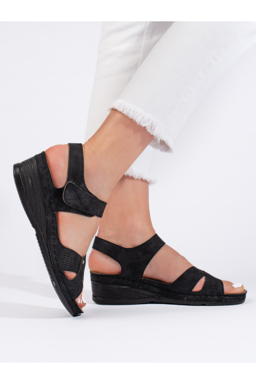 Dámské sandály na klínku na suchý zip černé
