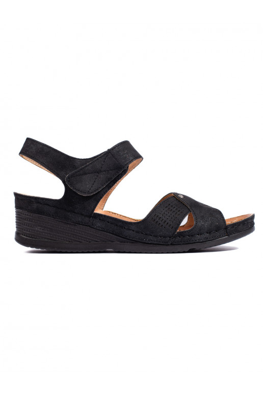 Dámské sandály na klínku na suchý zip černé