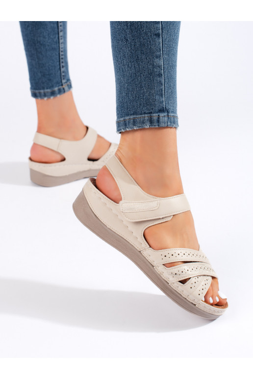 Dámské béžové sandály na suchý zip