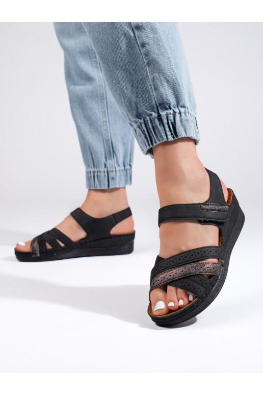 Dámské černé sandály na suchý zip