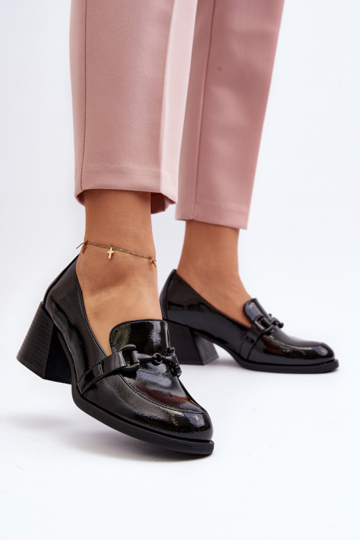 Lakuoti batai su kulniukais juodos...