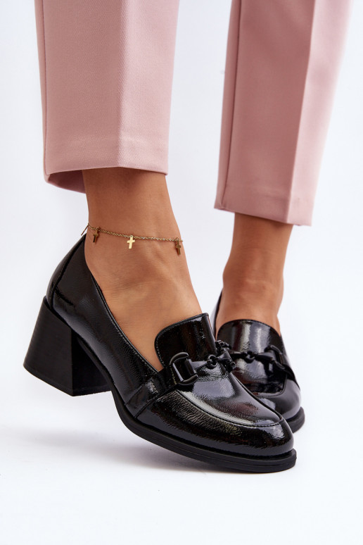 Lakuoti batai su kulniukais juodos...