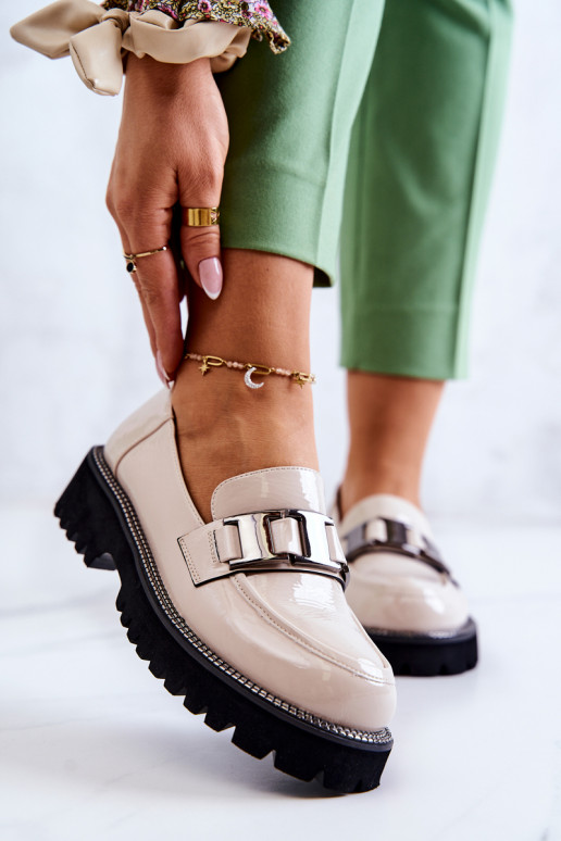 Batai su lako efektu dramblio kaulo... Batai su lako efektu dramblio kaulo...