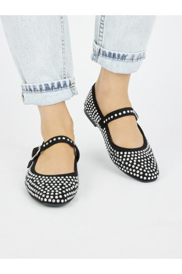 Černé dámské balerínky s cvočky