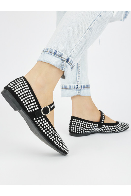 Černé dámské balerínky s cvočky