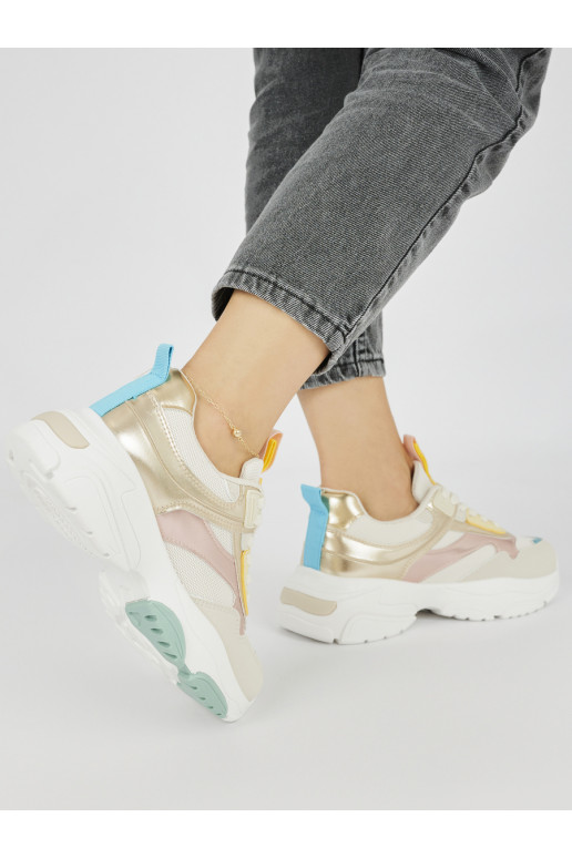 Sportovní dámské boty na hrubé podrážce