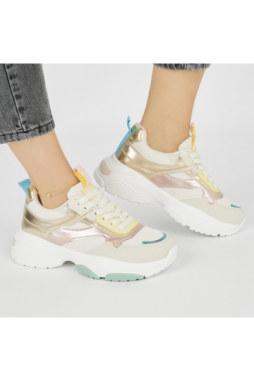 Sportovní dámské boty na hrubé podrážce