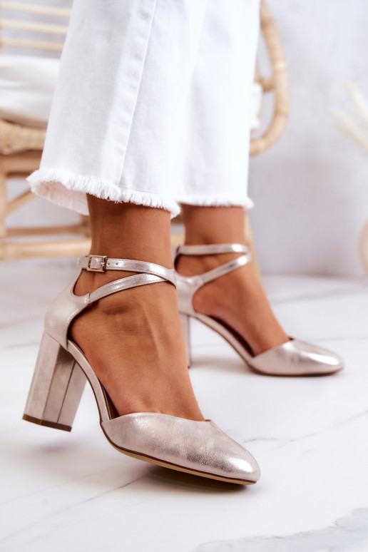 Bateliai su kulniukais Sergio Leone... Bateliai su kulniukais Sergio Leone...