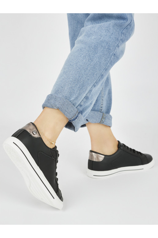 Klasické dámské sportovní boty černé